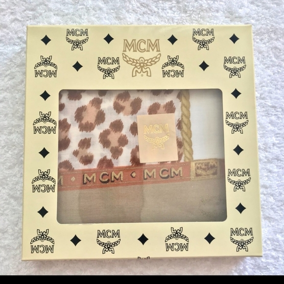 MCM Backpack With Scarf AUTHENTIC - Picture 15 of 16